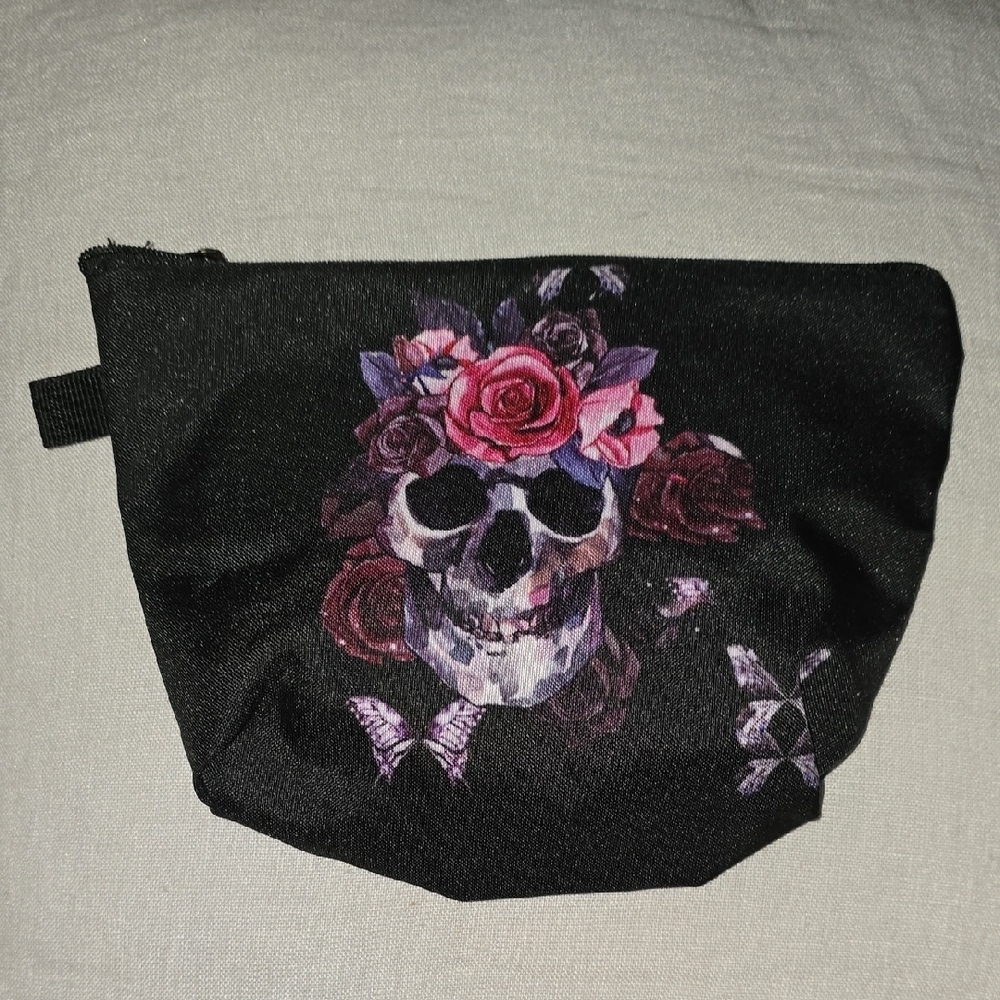 Floral Skull Black Pouch